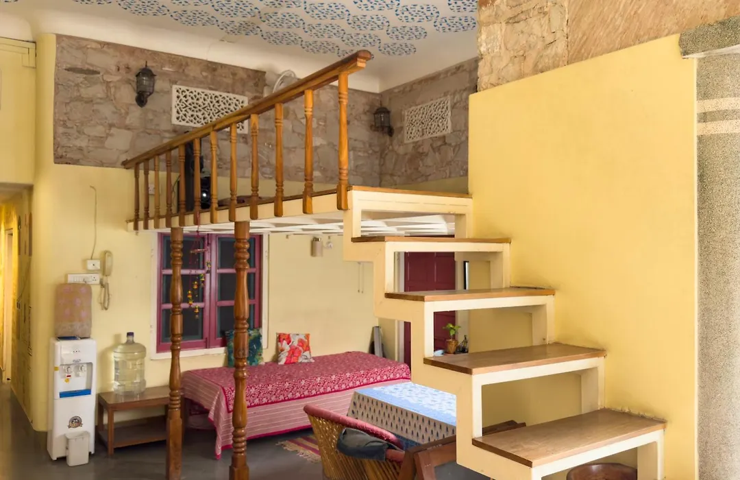 Jaipur Jantar Hostel-1